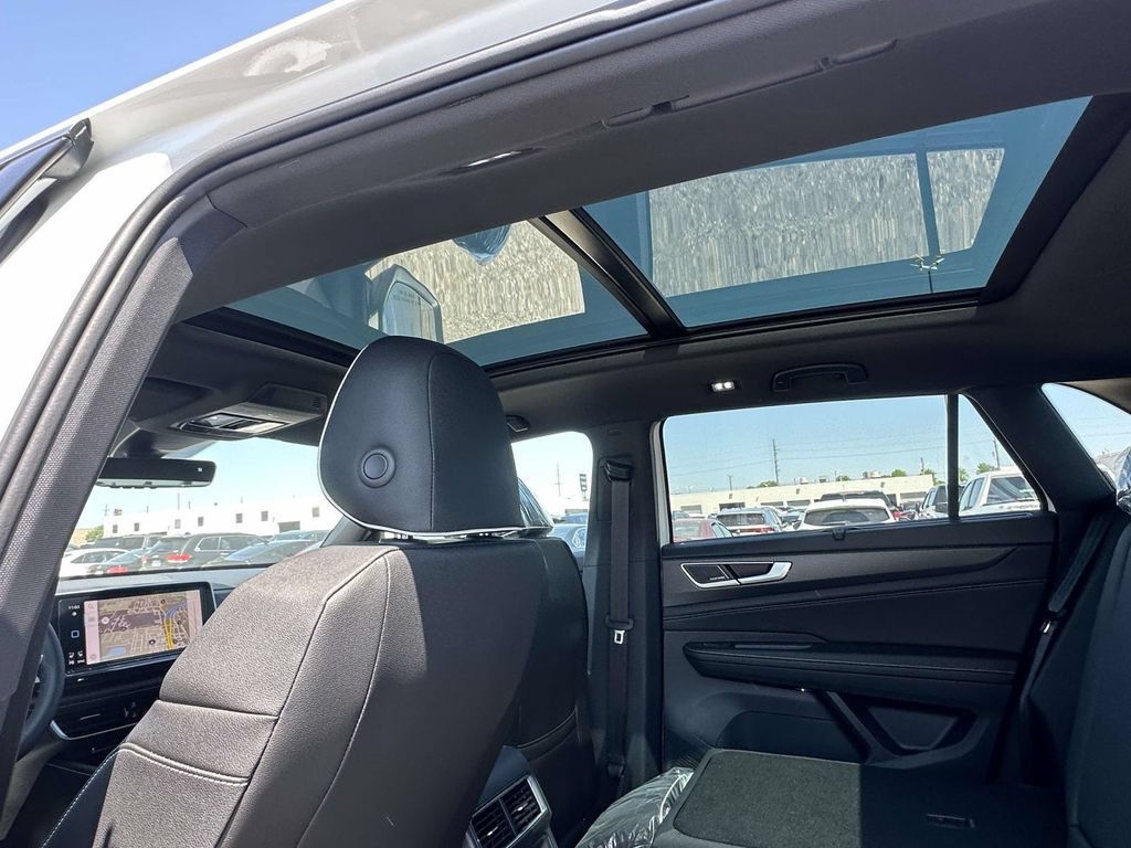 New 2026 Volkswagen Atlas Cross Sport SEL Premium R-Line AWD/4WD image 11