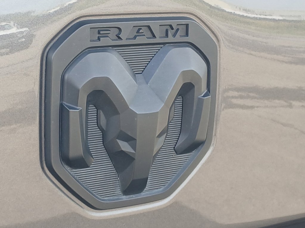 Used 2022 RAM 2500 Laramie AWD/4WD image 35