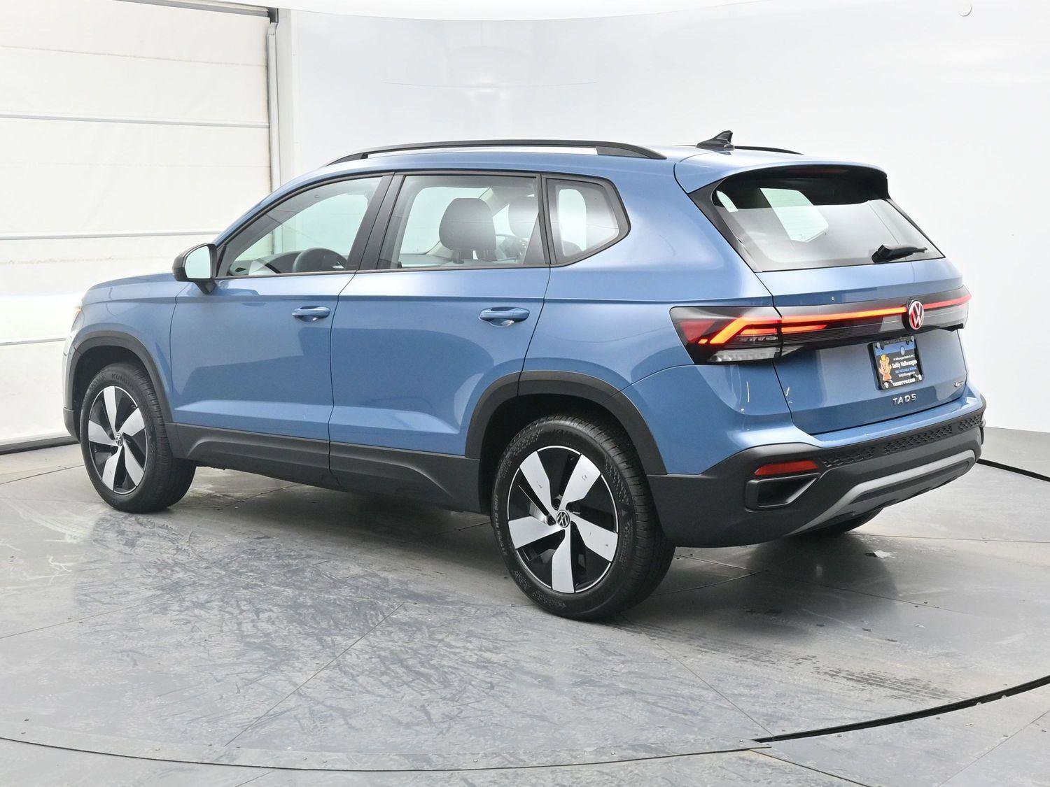 Certified 2025 Volkswagen Taos S AWD/4WD image 24