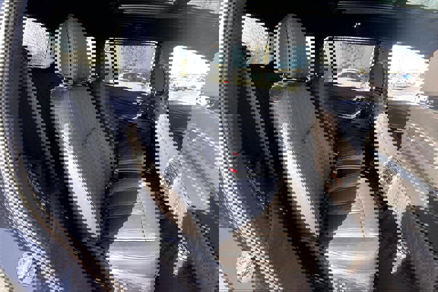 Used 2025 BMW X7 M60i image 29