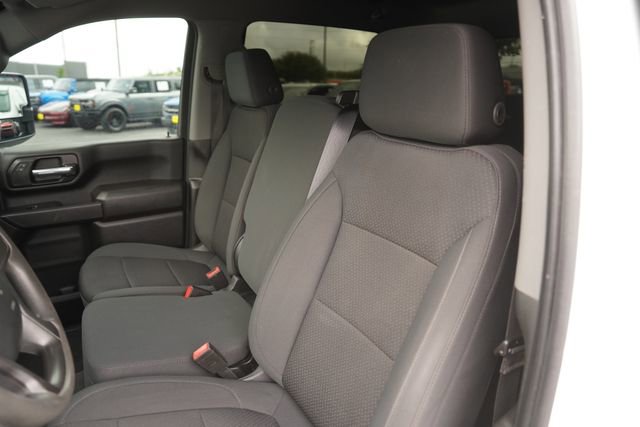 Used 2021 Chevrolet Silverado 2500 Custom w/ Custom Value Package image 10