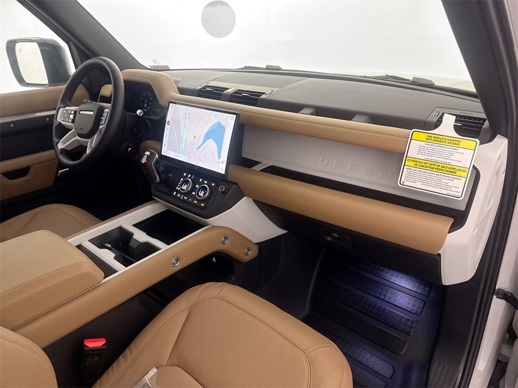 New 2026 Land Rover Defender 130 X-Dynamic SE image 29