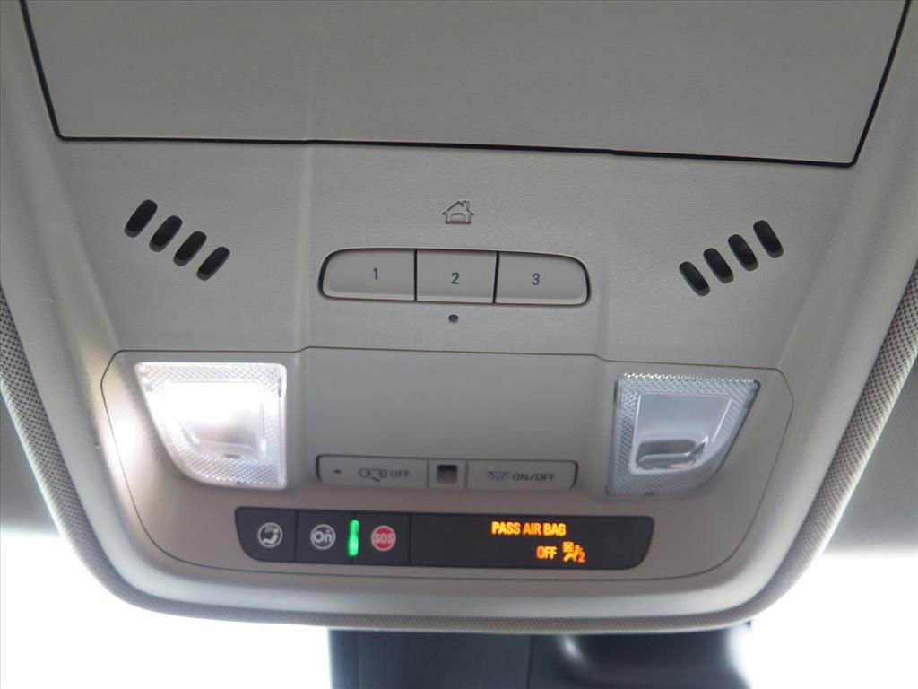 Used 2020 Cadillac XT4 Premium Luxury w/ Cold Weather Package image 20