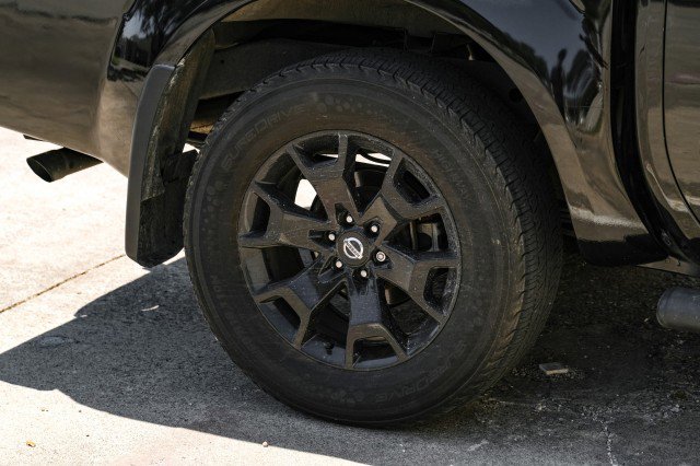 Used 2021 Nissan Frontier SV w/ Midnight Edition Floor Mats image 49