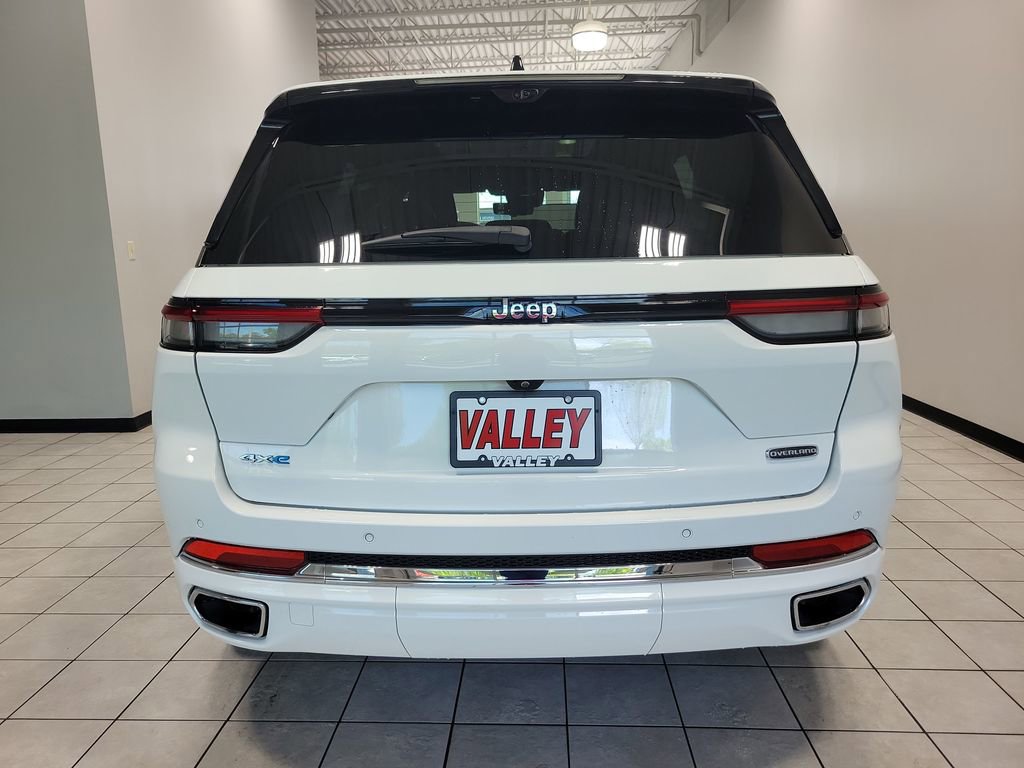 Used 2022 Jeep Grand Cherokee Overland w/ Advanced Protech Group III AWD/4WD image 10