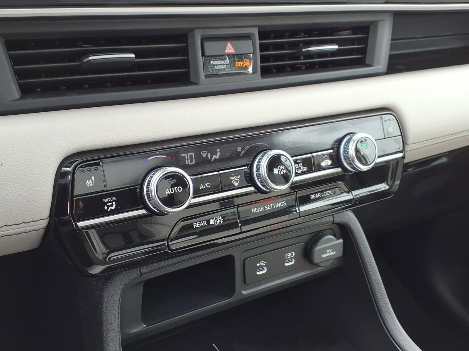 New 2026 Honda Pilot Touring image 18