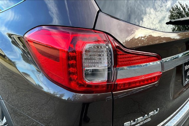 Used 2019 Subaru Ascent Touring w/ Popular Package #2 AWD/4WD image 25