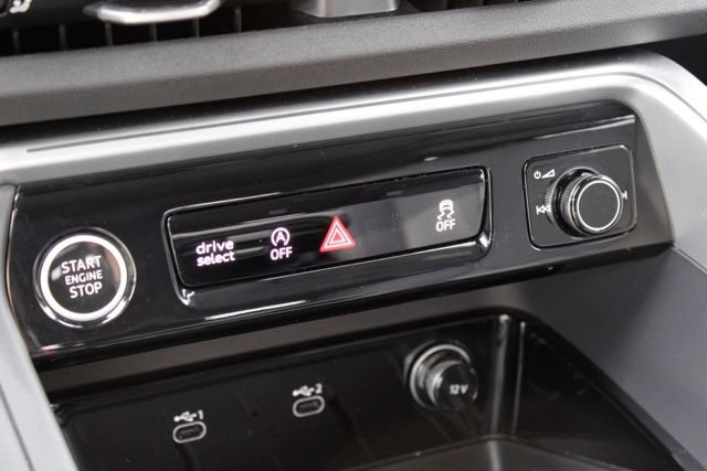 Used 2025 Audi Q5 Premium w/ Convenience Package AWD/4WD image 28