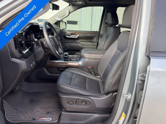 Used 2024 Chevrolet Silverado 1500 LT Trail Boss w/ LT Trail Boss Premium Package AWD/4WD image 11