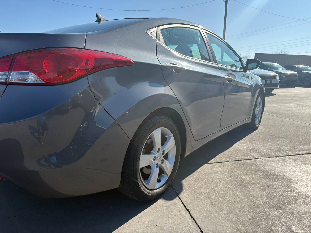 Used 2013 Hyundai Elantra GLS w/ Preferred Pkg image 3