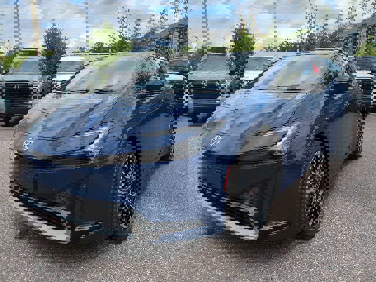 New 2026 Toyota Prius Plug-In Hybrid FWD image 2