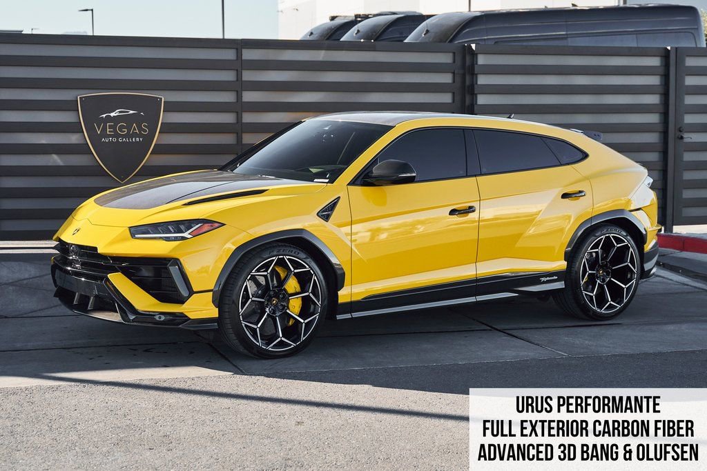 Used 2024 Lamborghini Urus Performante AWD/4WD image 1