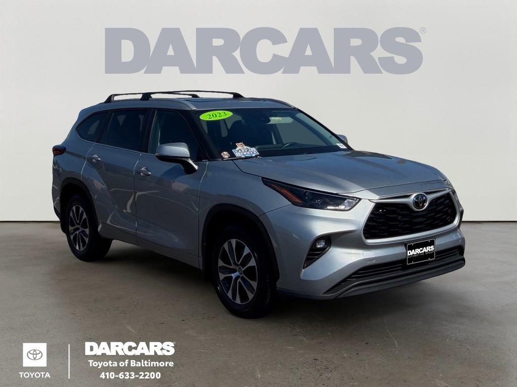 Used 2023 Toyota Highlander XLE