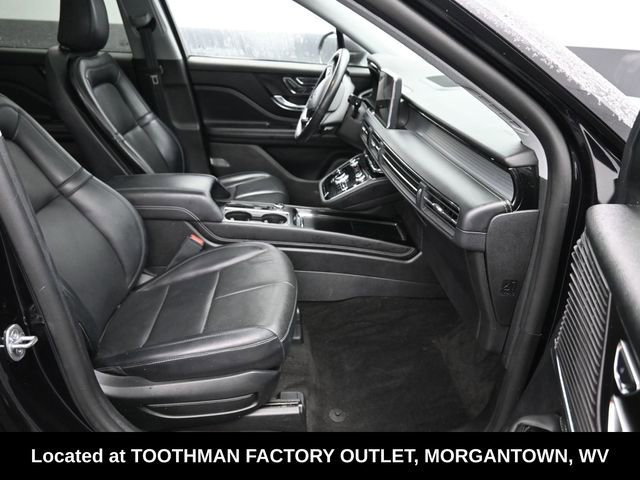 Used 2022 Lincoln Corsair AWD w/ Premium Package image 11