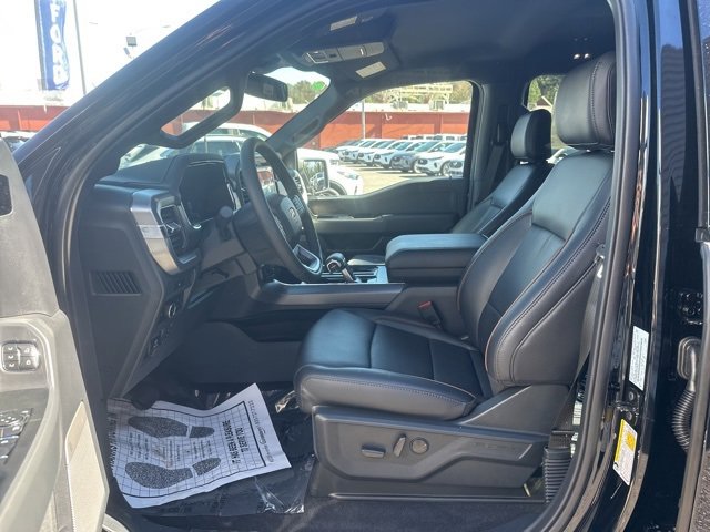 New 2025 Ford F150 Lariat w/ Equipment Group 501A Mid image 16