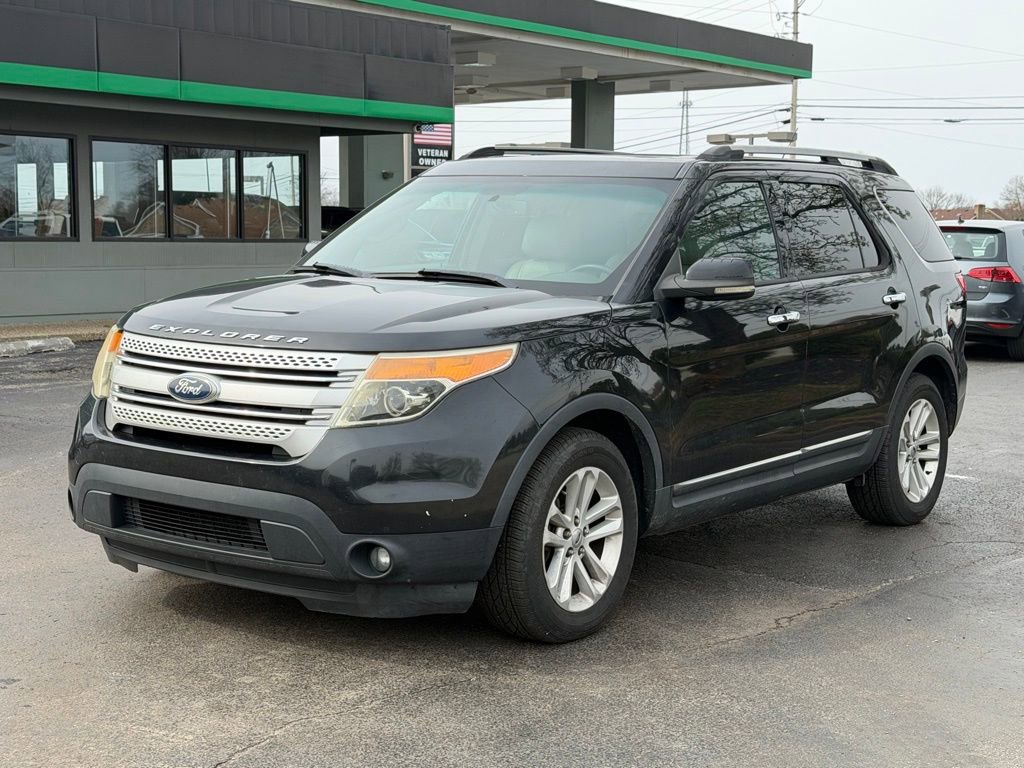 Used 2011 Ford Explorer XLT w/ 202A Rapid Spec Order Code FWD image 3