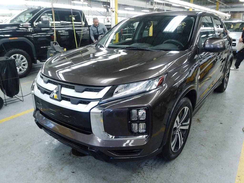 Used 2020 Mitsubishi Outlander Sport ES FWD image 2