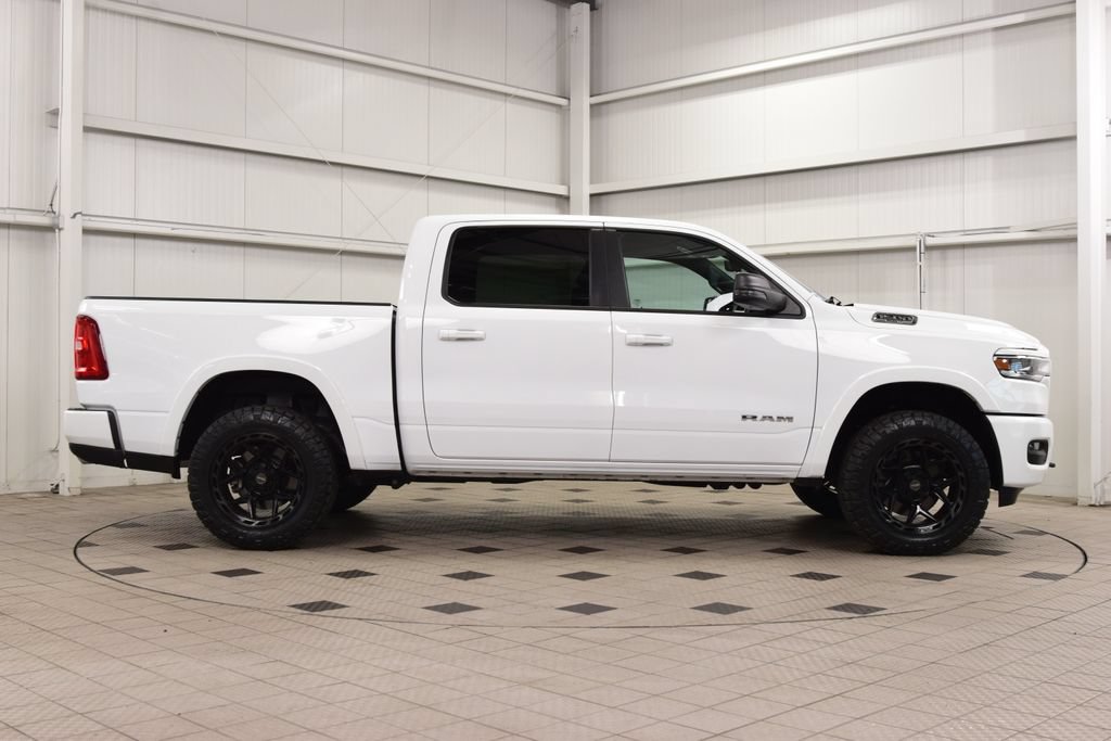 Used 2025 RAM 1500 Big Horn AWD/4WD image 9