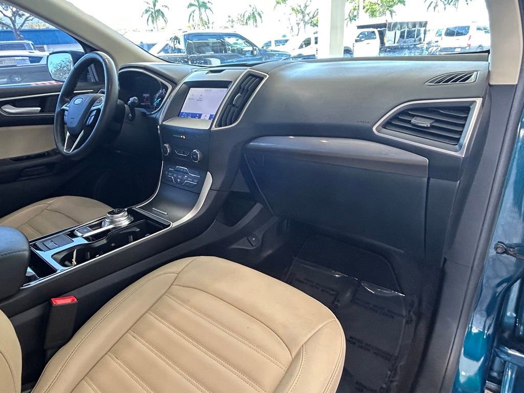 Used 2020 Ford Edge SEL w/ Cold Weather Package FWD image 25
