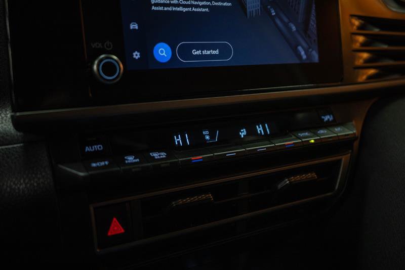 Used 2025 Toyota Camry LE image 20