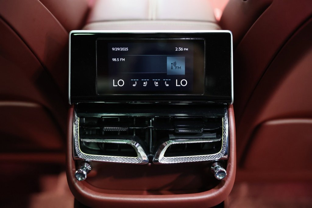 Used 2020 Bentley Flying Spur W12 image 34