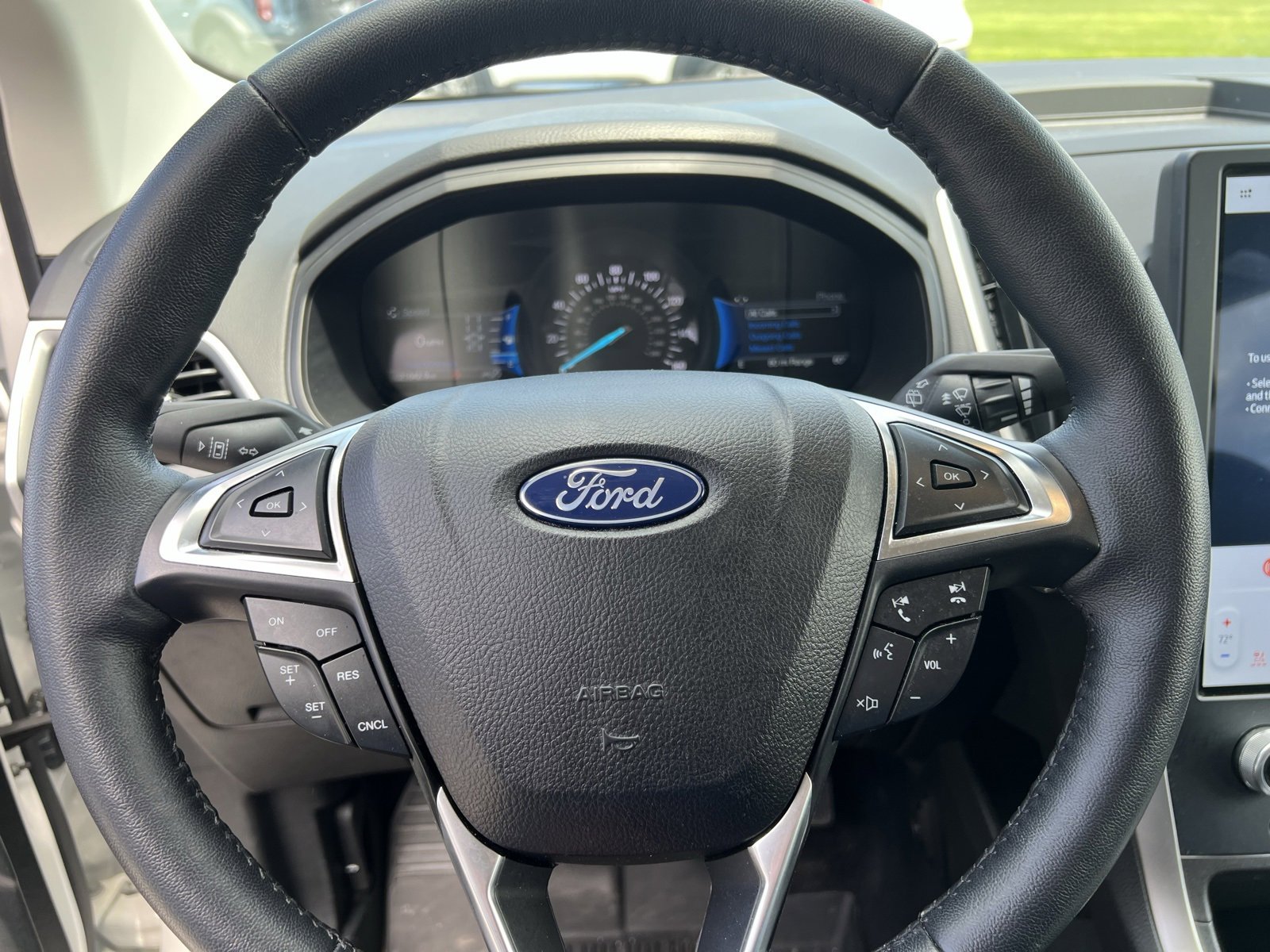Used 2023 Ford Edge SEL w/ Convenience Package image 31