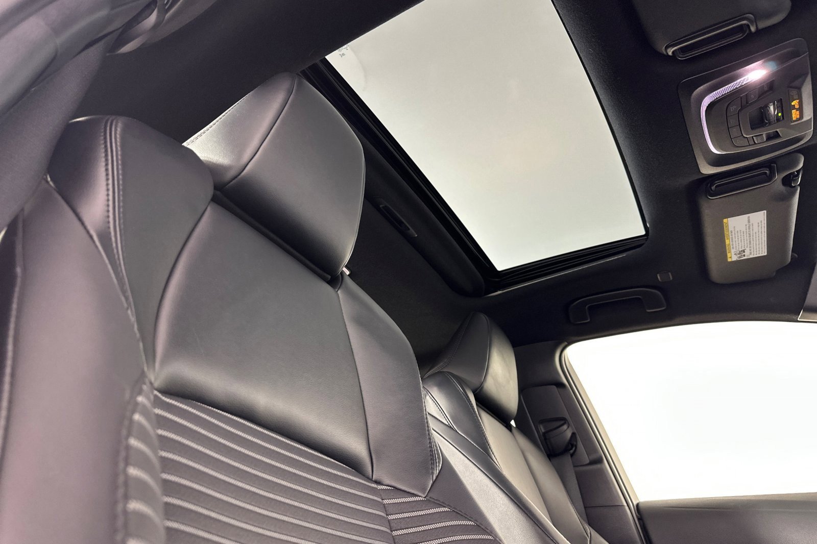 Used 2023 Toyota Corolla XSE w/ Carpet Mat Package (TMS) image 15