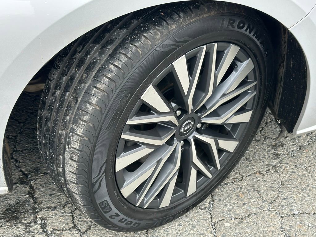 Used 2024 Nissan Altima 2.5 SV image 36