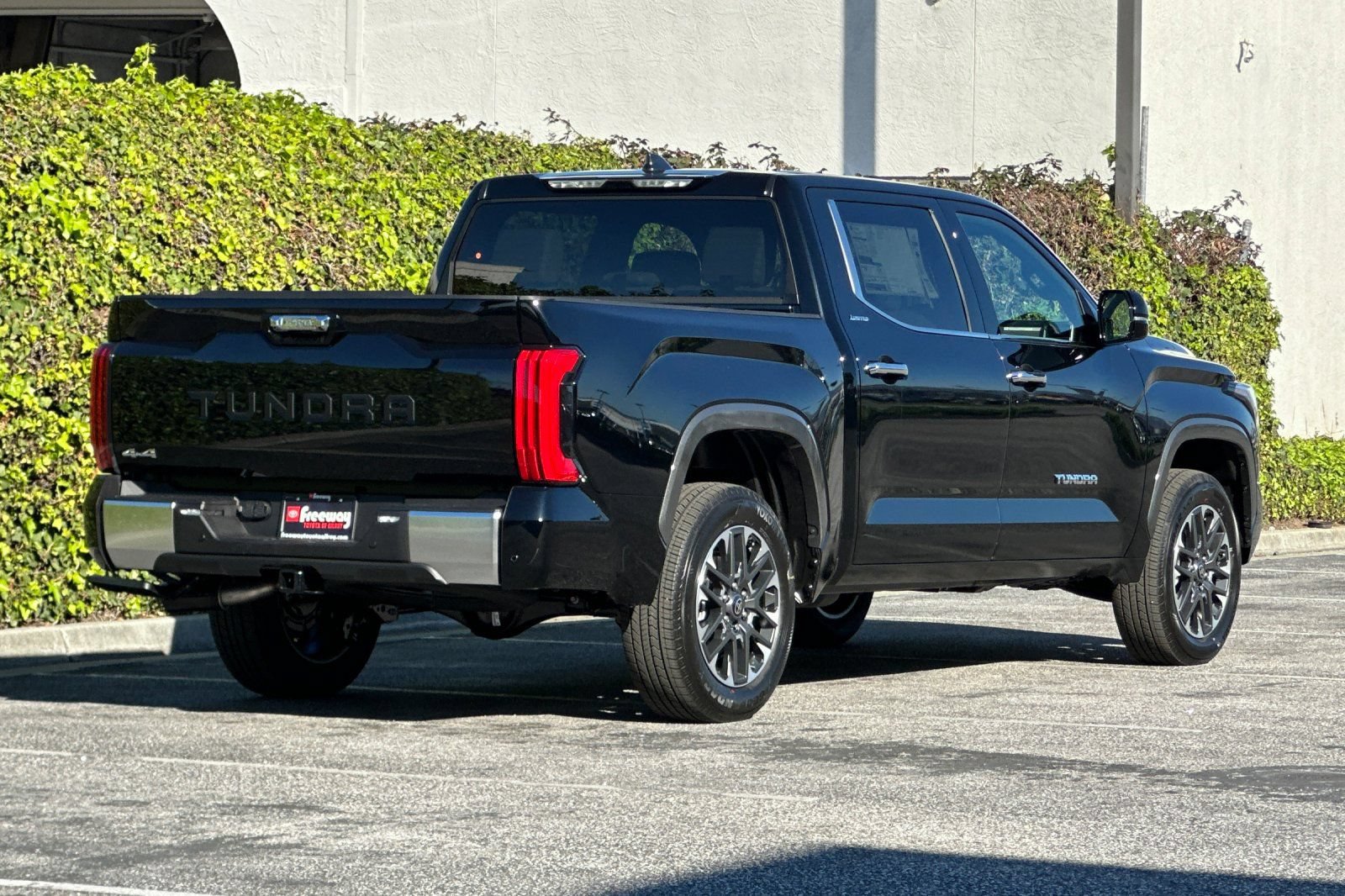 New 2026 Toyota Tundra Limited AWD/4WD image 4