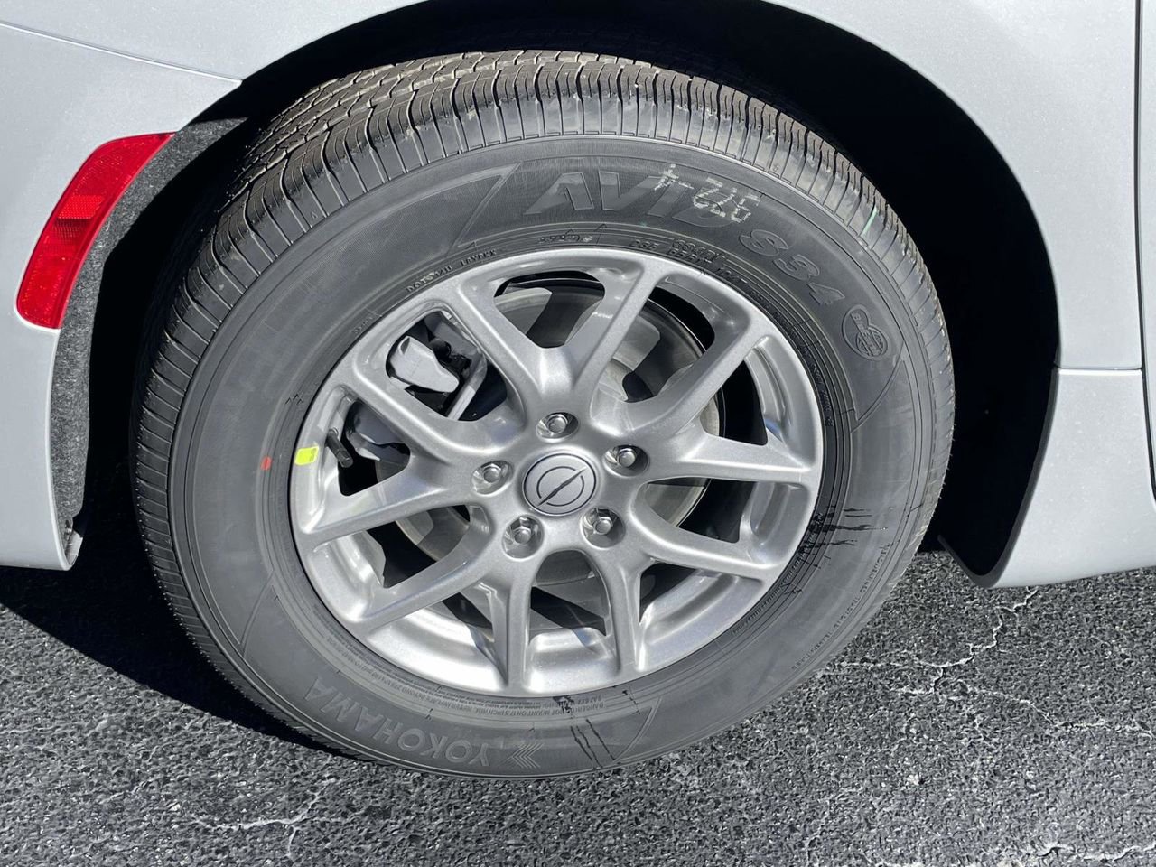 New 2026 Chrysler Pacifica Select FWD image 37