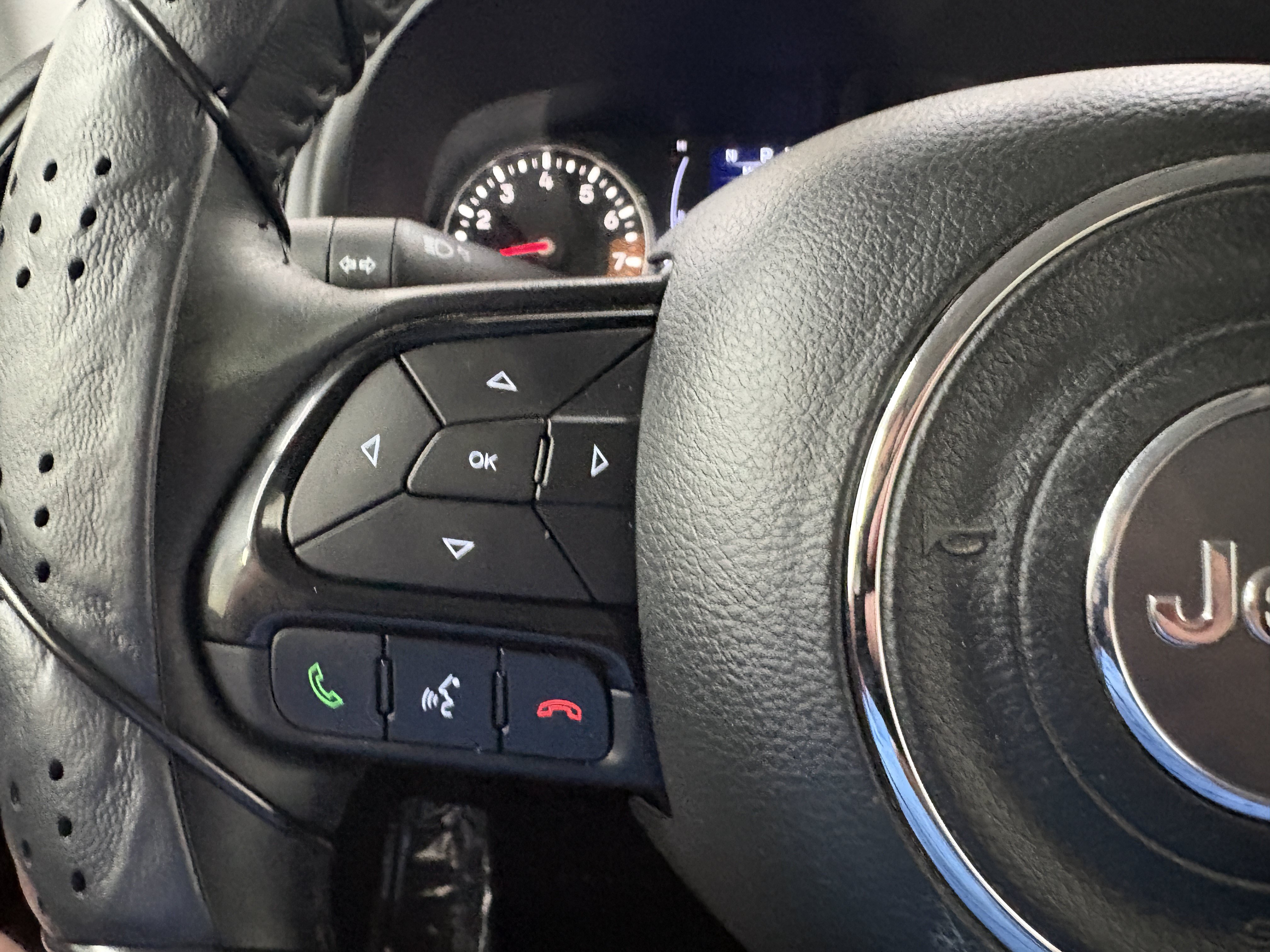 Used 2019 Jeep Renegade Altitude w/ Quick Order Package 2XM FWD image 27
