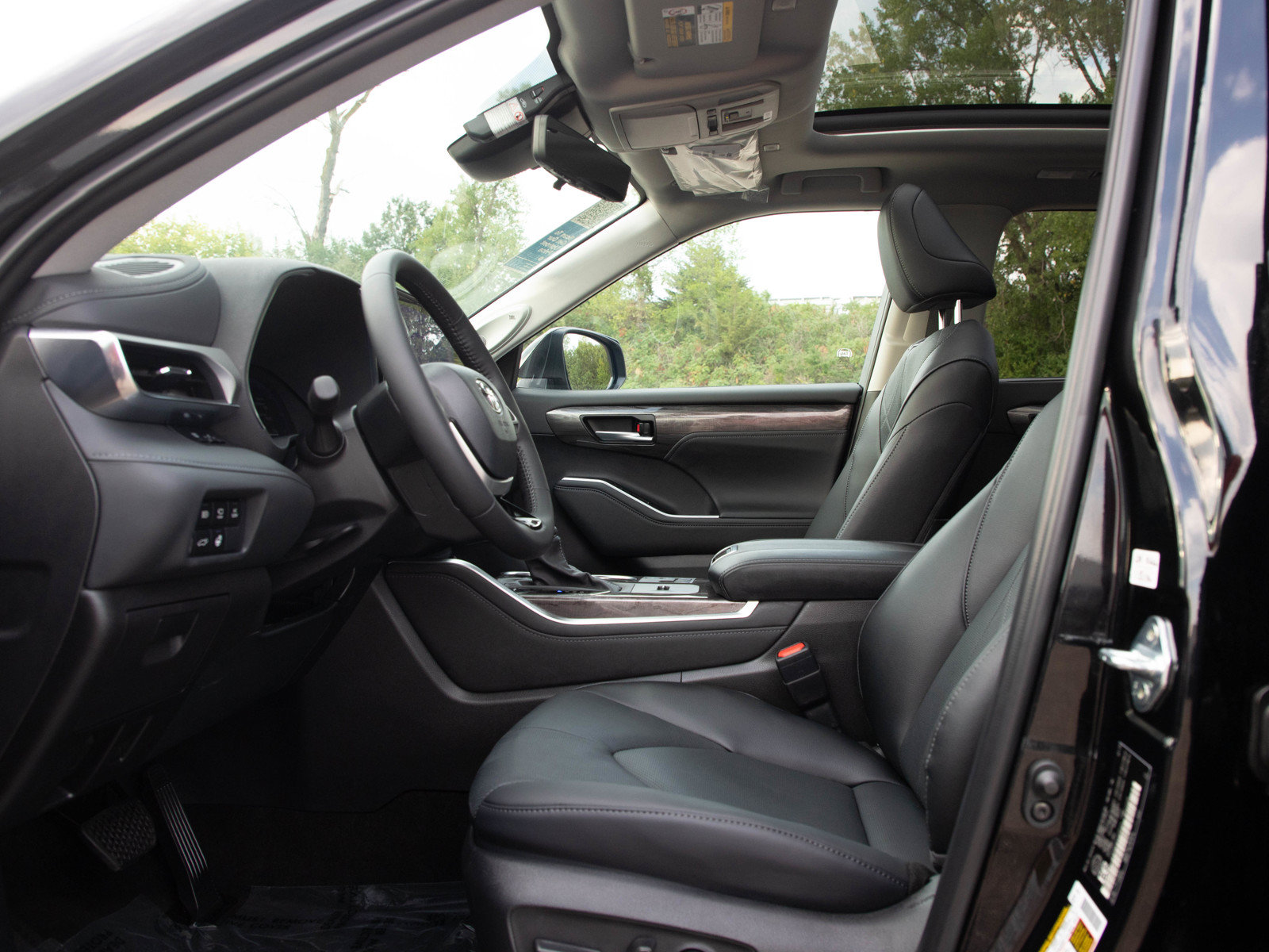 Used 2026 Toyota Highlander Platinum AWD/4WD image 26