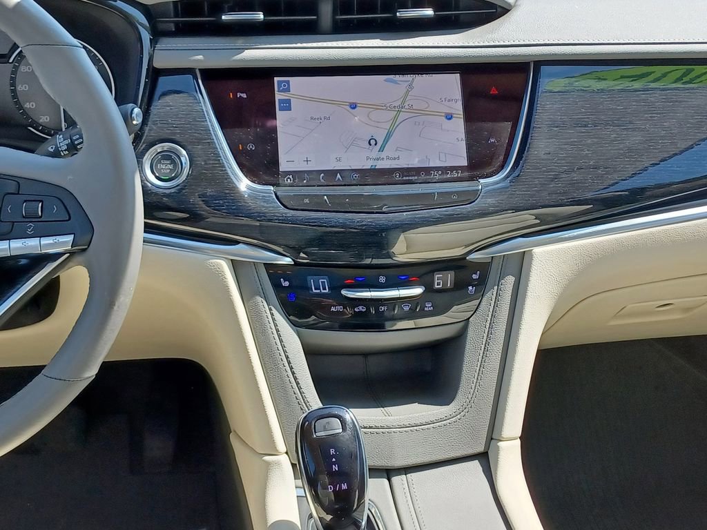Used 2025 Cadillac XT6 Premium Luxury w/ LPO, Floor Liner Package AWD/4WD image 32