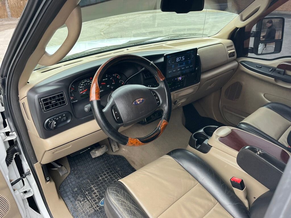 Used 2005 Ford Excursion Eddie Bauer image 19