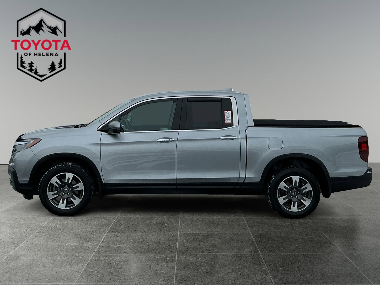 Used 2019 Honda Ridgeline RTL-E image 2