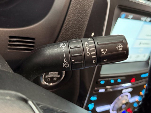 Used 2018 Ford Explorer Limited w/ Equipment Group 301A FWD image 15