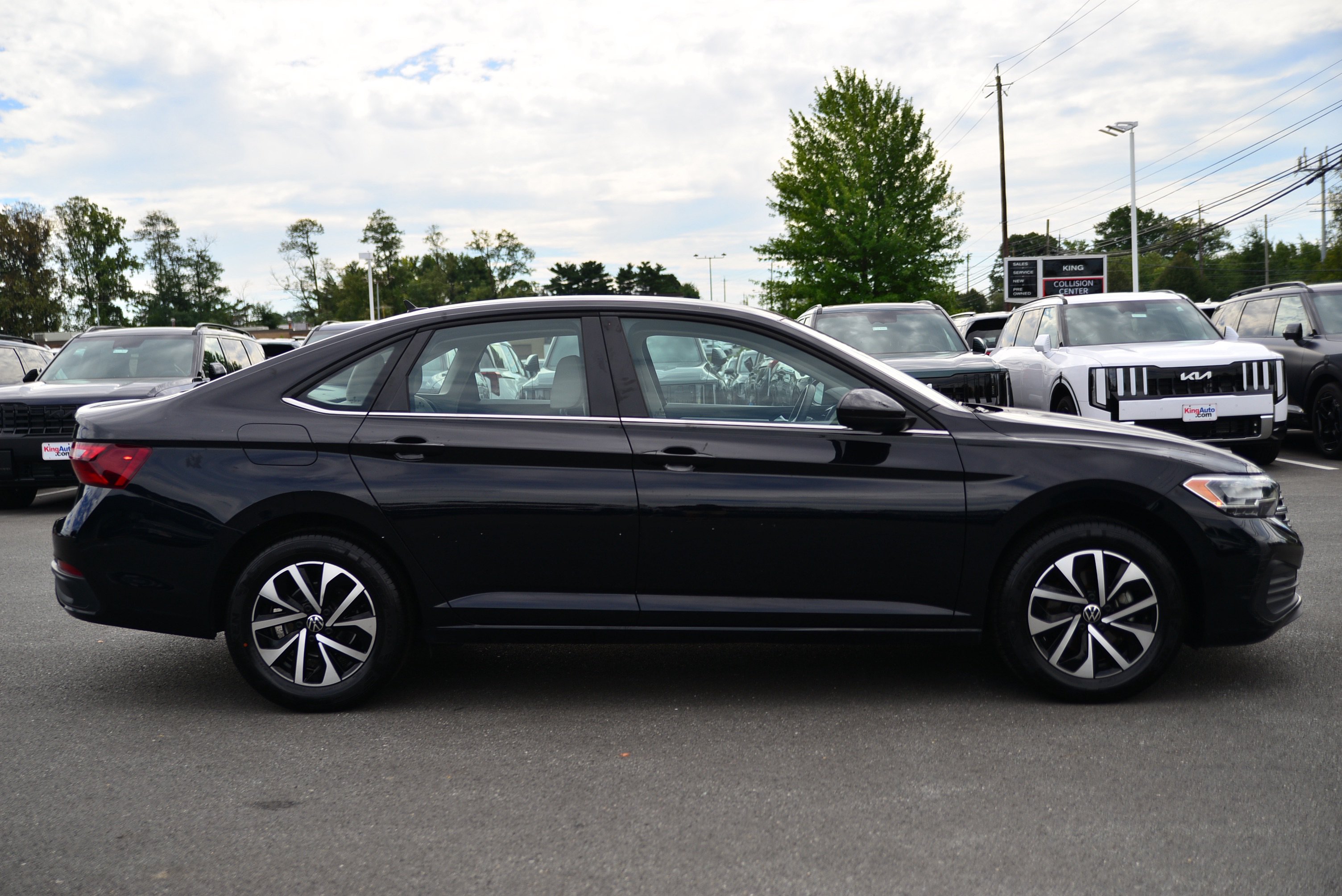 Used 2024 Volkswagen Jetta S FWD image 7