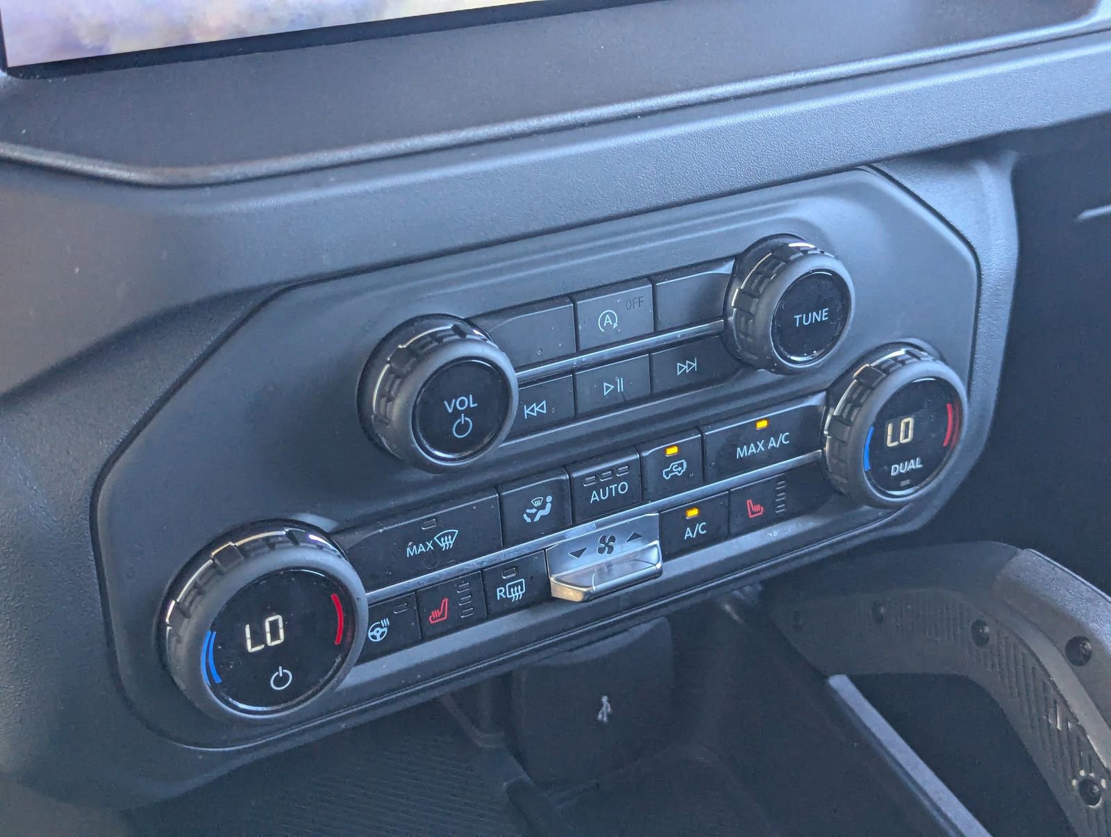 Certified 2025 Ford Bronco Badlands image 23