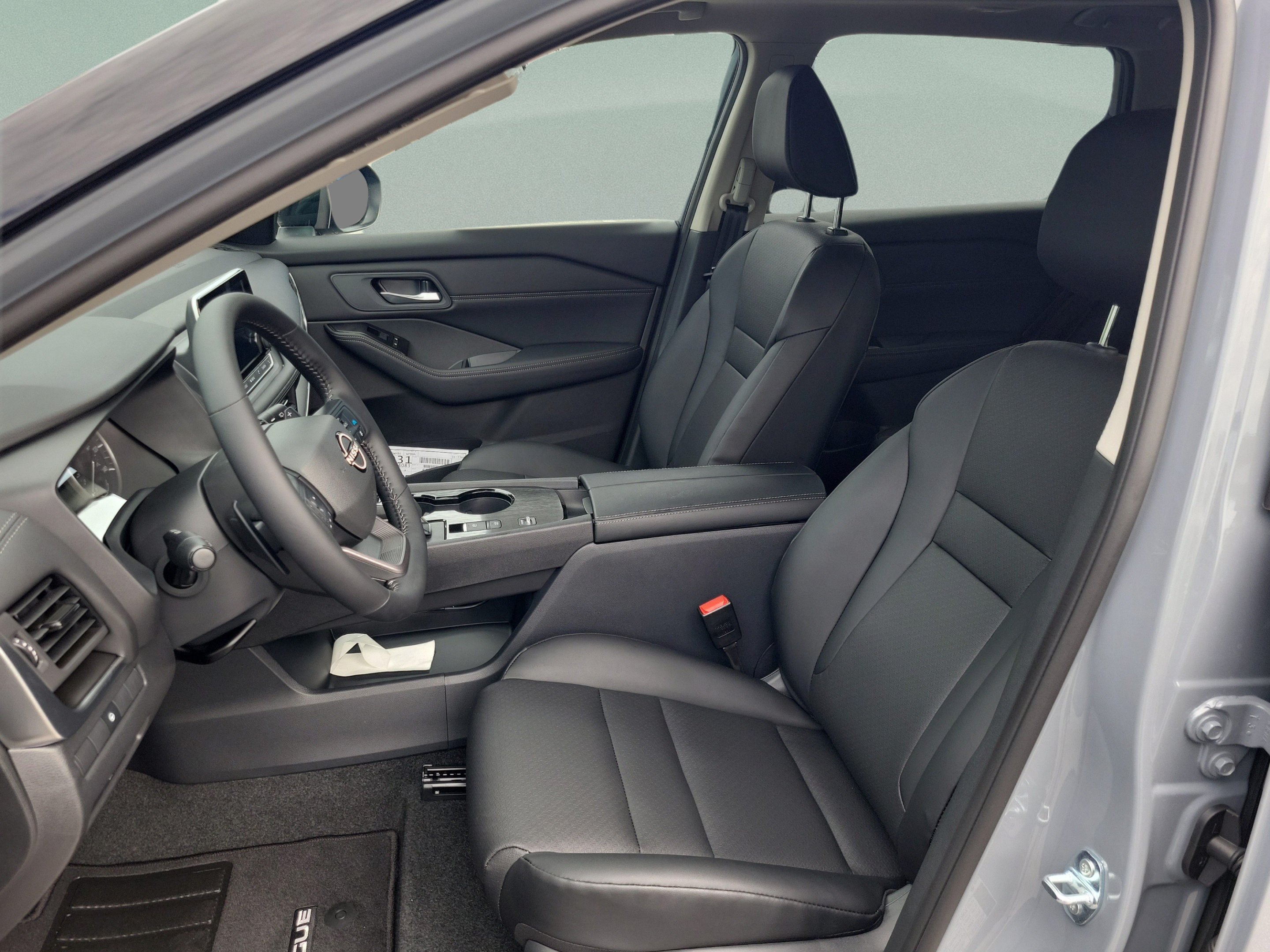 New 2026 Nissan Rogue Dark Armor FWD image 17