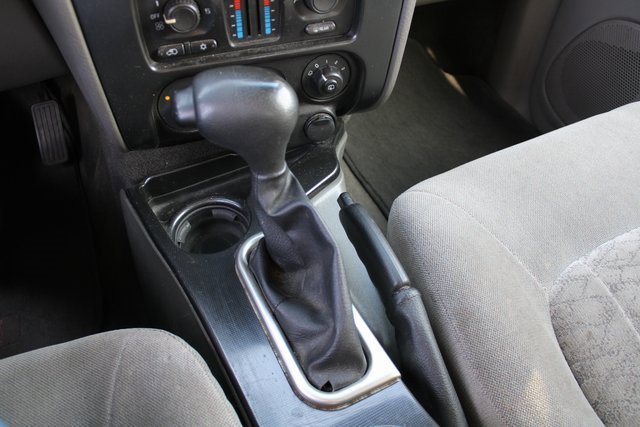 Used 2002 GMC Envoy SLE image 22