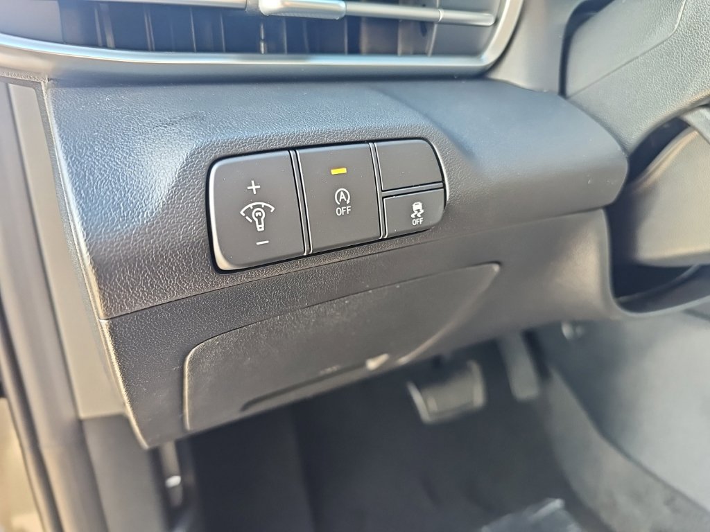 New 2026 Hyundai Elantra SE FWD image 15