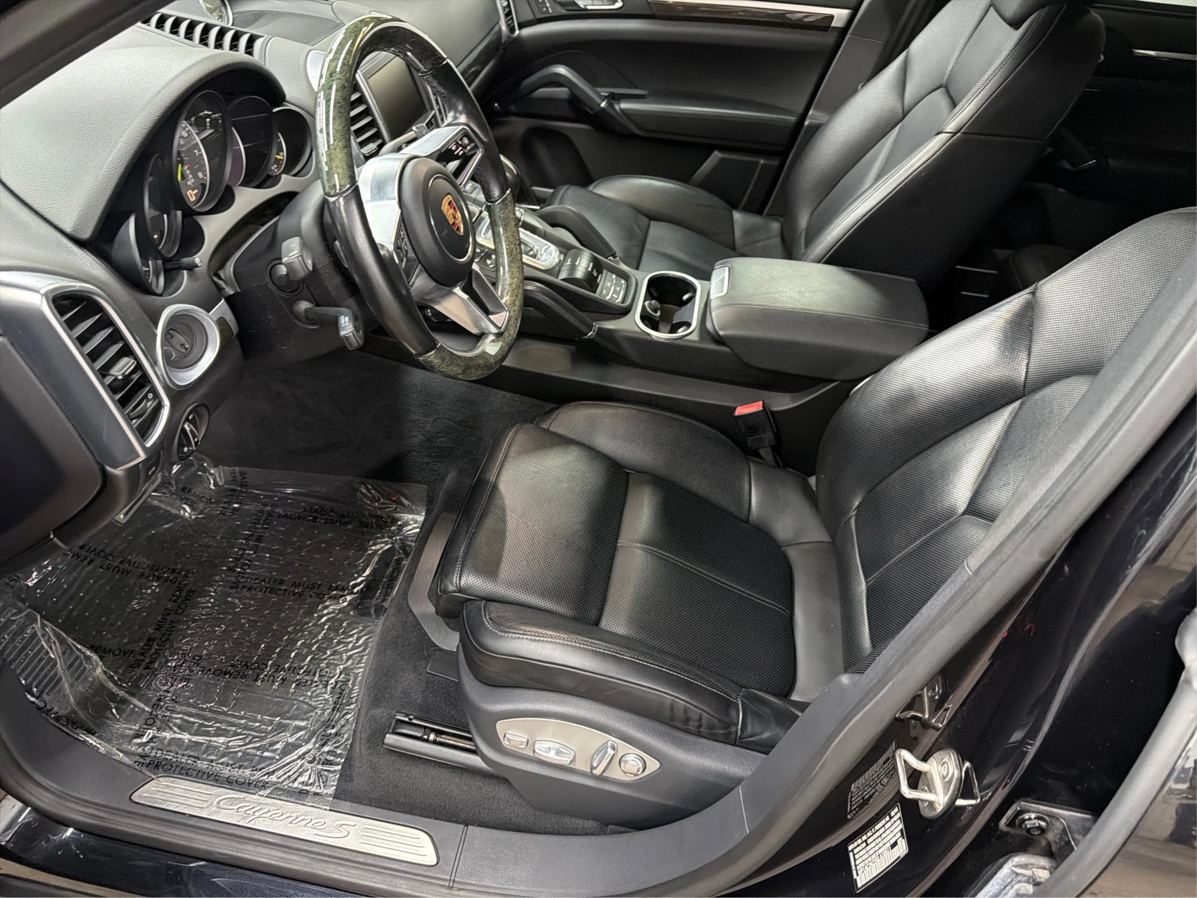 Used 2016 Porsche Cayenne S AWD/4WD image 13