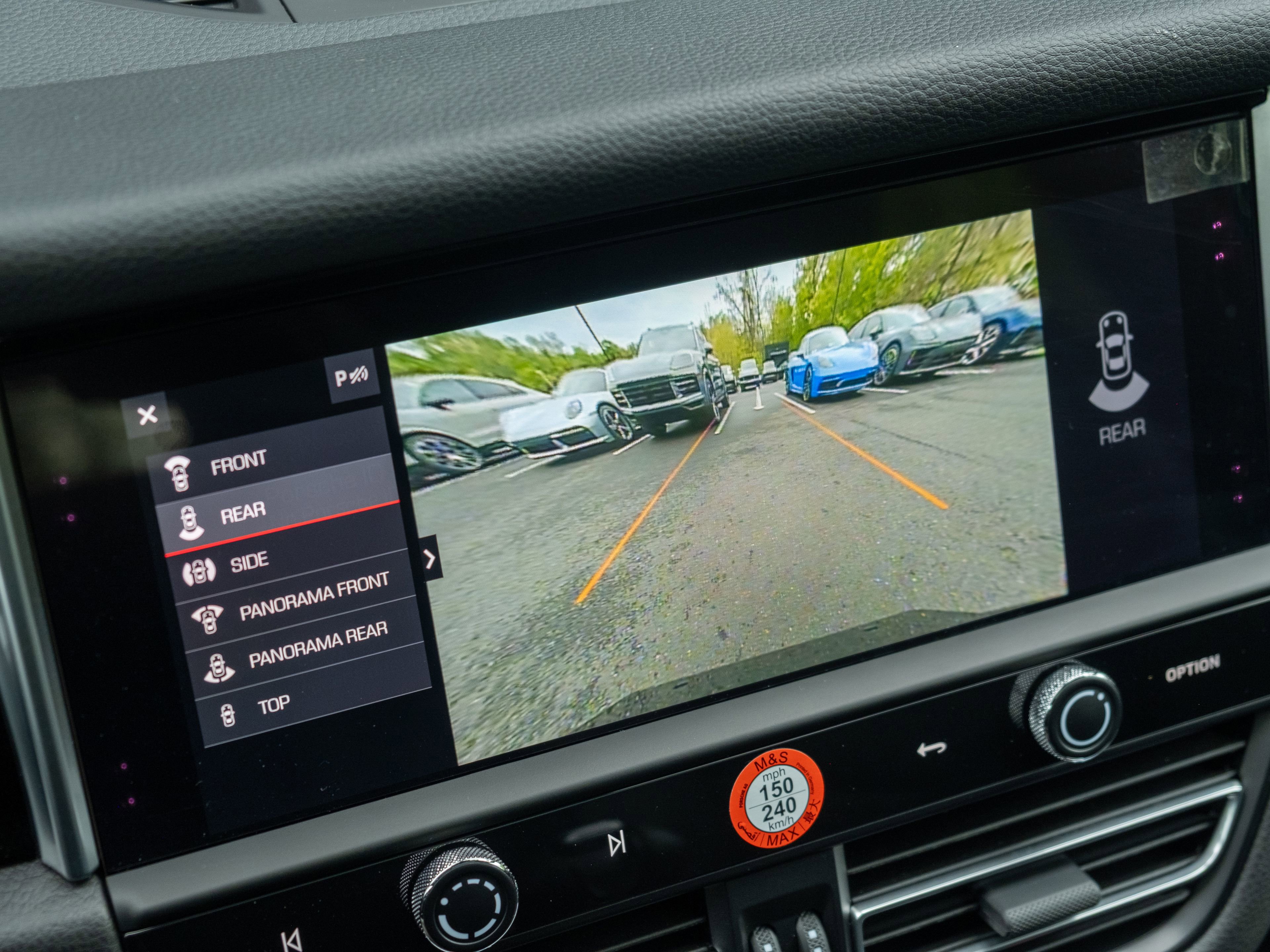 Certified 2023 Porsche Macan AWD/4WD image 27
