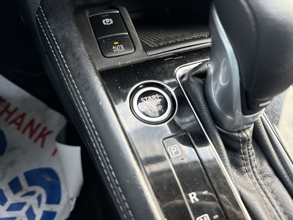 Used 2022 Nissan Kicks SR w/ Premium Package image 18