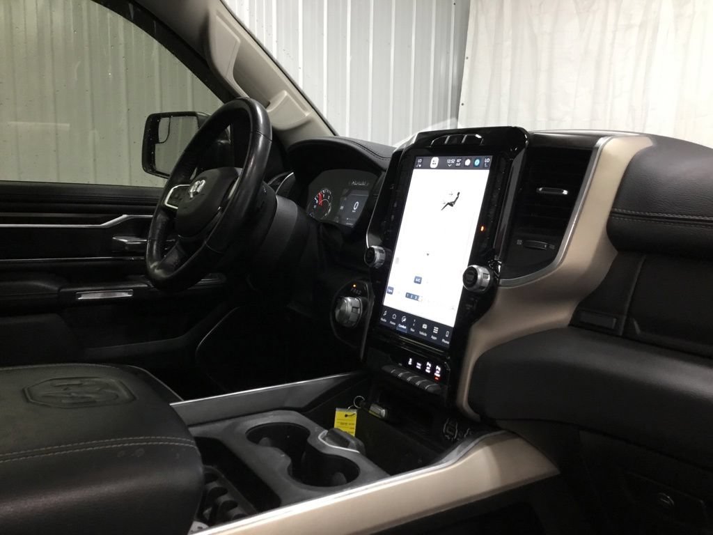 Used 2022 RAM 1500 Laramie AWD/4WD image 24