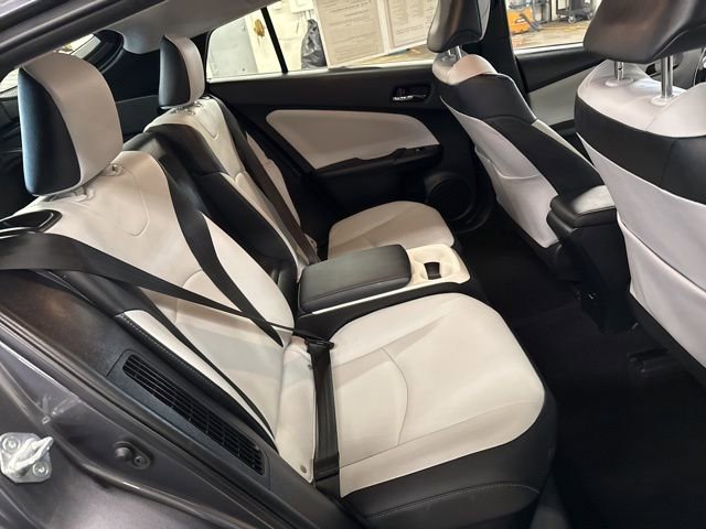 Used 2017 Toyota Prius Prime Advanced image 24