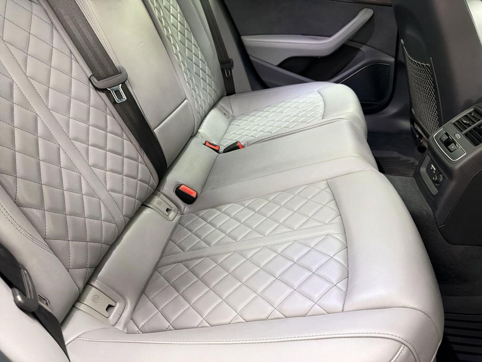 Used 2024 Audi S4 Premium Plus w/ Premium Plus Package image 24