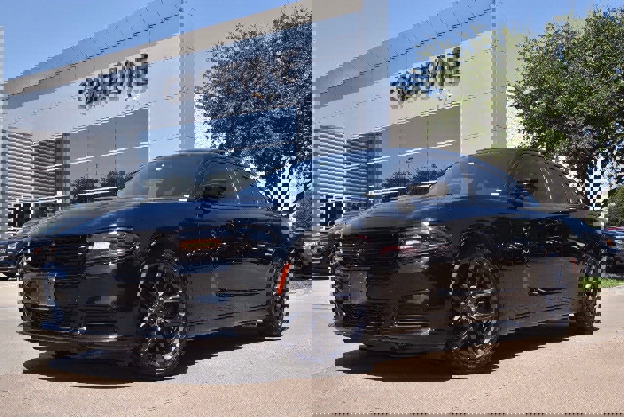 Used 2021 Dodge Charger SXT w/ Blacktop Package