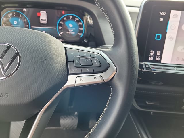 Used 2024 Volkswagen Atlas Cross Sport SE FWD image 25