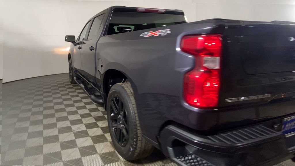 Used 2023 Chevrolet Silverado 1500 Custom image 9